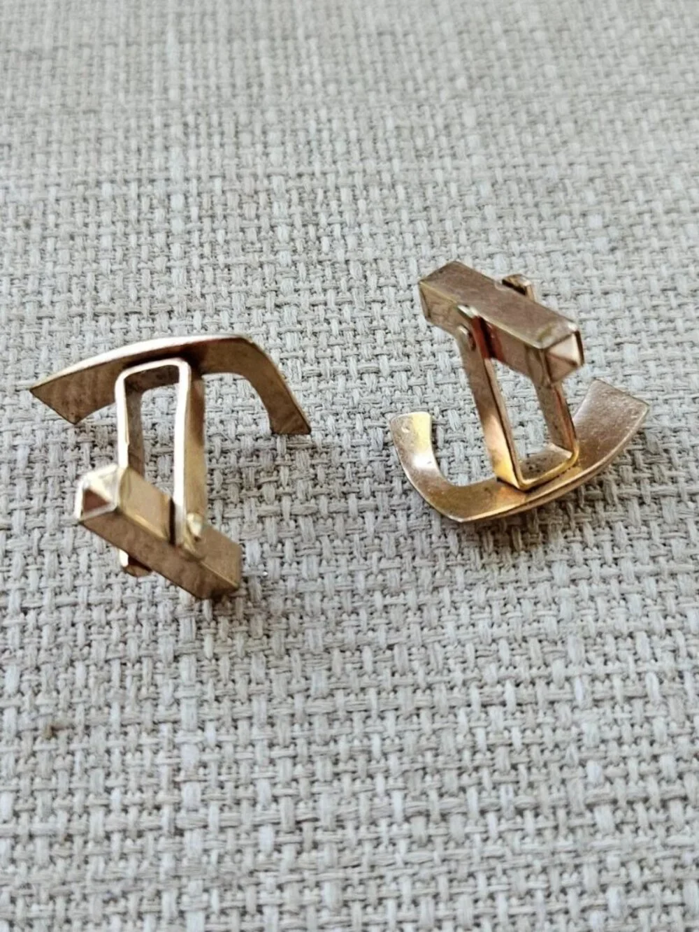 Vintage Cufflinks Gold Tone Initial Letter L Fashion Men Jewelry Cuff Links